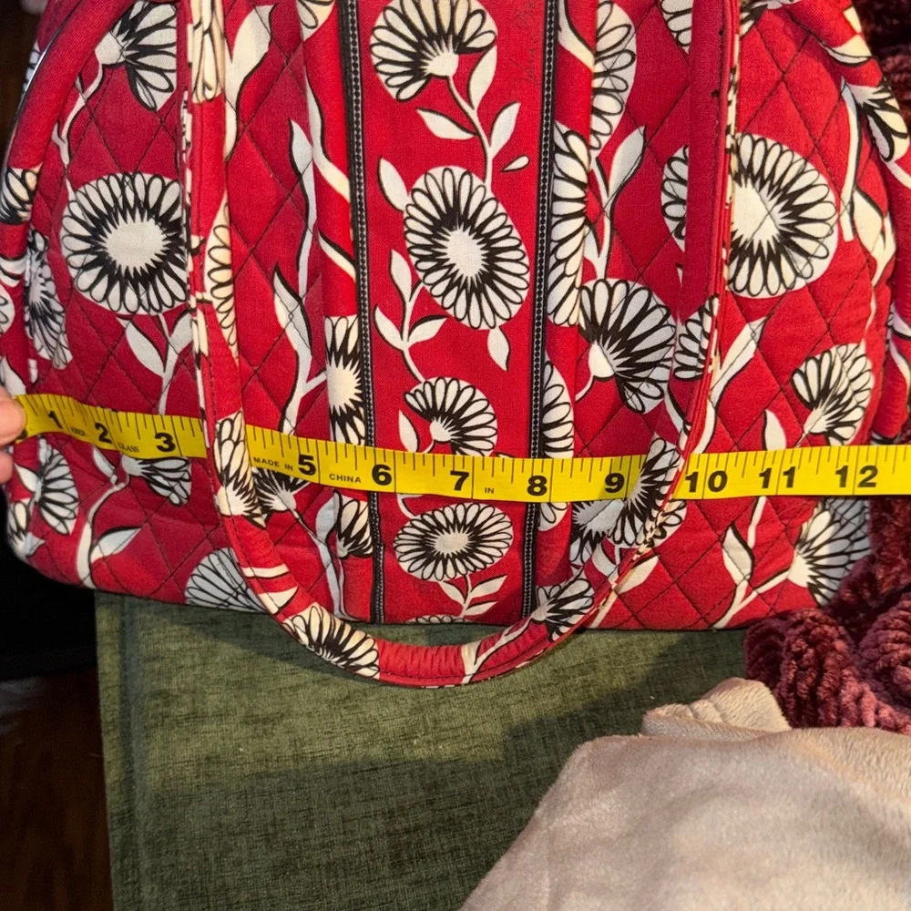Vera Bradley Red and White Daisy Purse